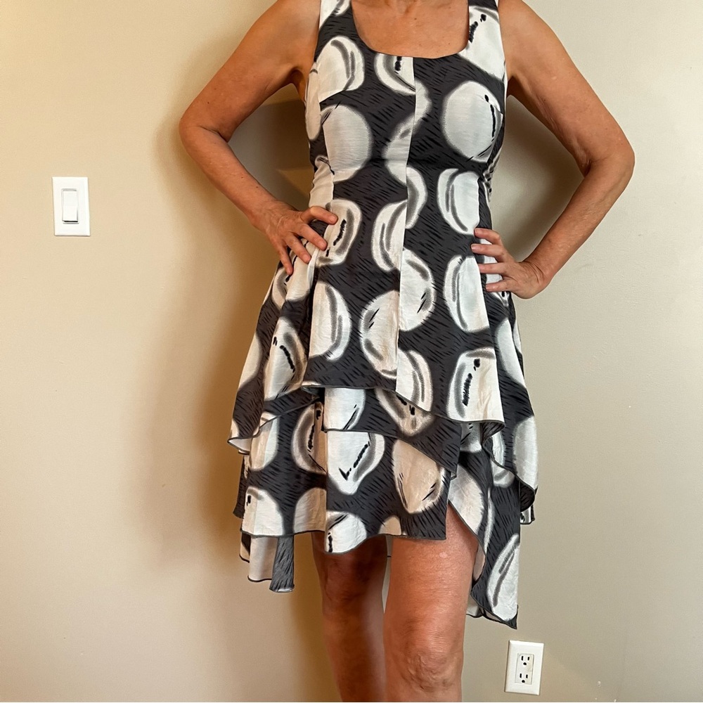 Elegant High-Low Sleeveless Dress